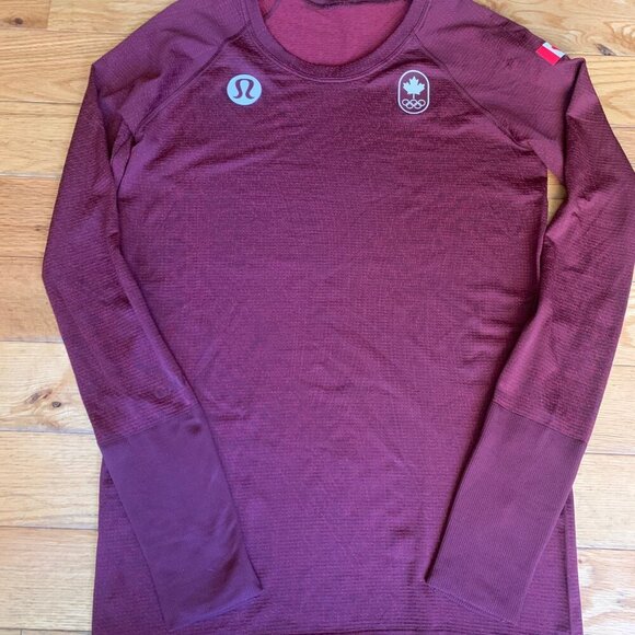 Lululemon x Team Canada Long Sleeve Performance Top | Size Unmarked (Fits S/M) - Picture 2 of 11